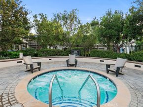 9 Petaluma, Irvine CA 92602
