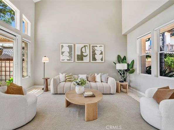 2466 Aquasanta, Tustin CA 92782