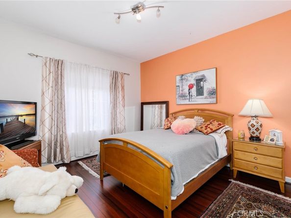 5730 Glen Oaks, La Verne CA 91750