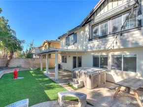 8043 Jamestown, Fontana CA 92336