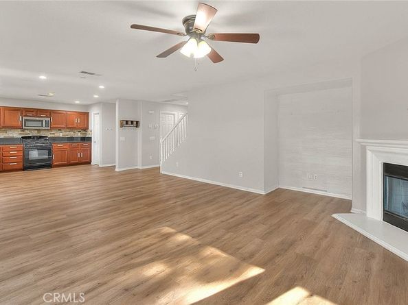 8043 Jamestown, Fontana CA 92336