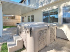 8043 Jamestown, Fontana CA 92336