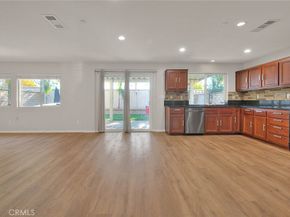 8043 Jamestown, Fontana CA 92336