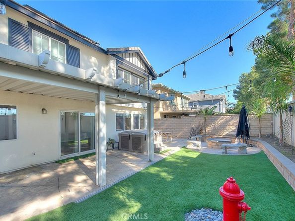 8043 Jamestown, Fontana CA 92336