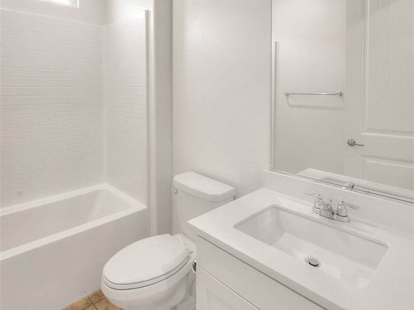 4068 E Amigos Privado, Ontario CA 91761