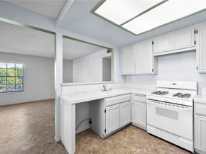 16125 Warmington Lane 12, Huntington Beach CA 92649