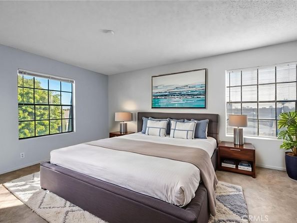 16125 Warmington Lane 12, Huntington Beach CA 92649