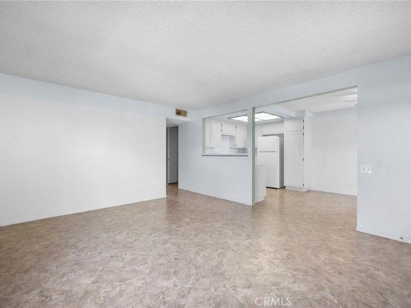 16125 Warmington Lane 12, Huntington Beach CA 92649