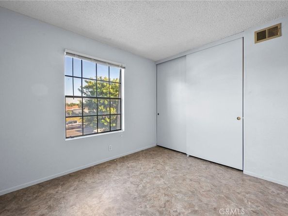 16125 Warmington Lane 12, Huntington Beach CA 92649