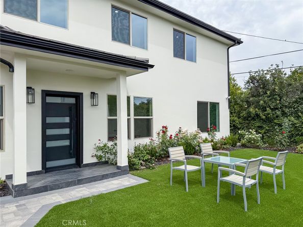 3723 Anita Ave., Pasadena CA 91107