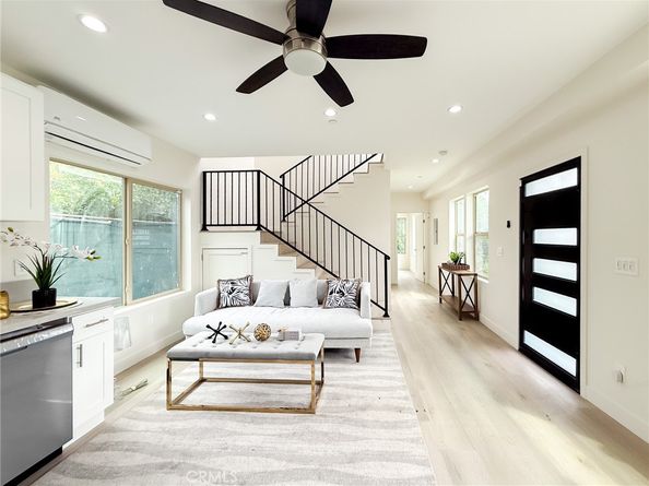 3723 Anita Ave., Pasadena CA 91107