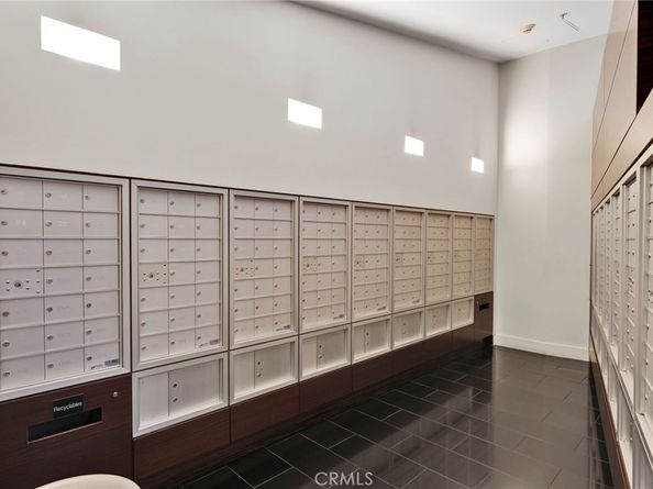 1155 S Grand Avenue 1017, Los Angeles CA 90015