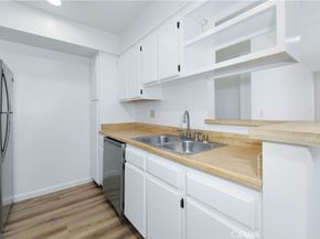 1119 Albany Street 226, Los Angeles CA 90015