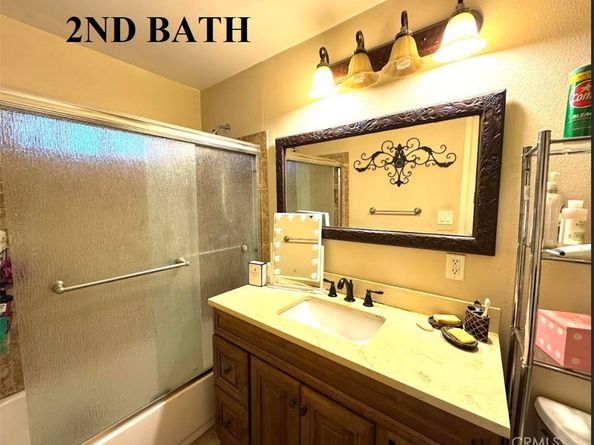 5246 N Clydebank Avenue, Azusa CA 91702