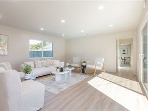 2702 Reynier Avenue, Los Angeles CA 90034