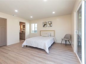 2702 Reynier Avenue, Los Angeles CA 90034