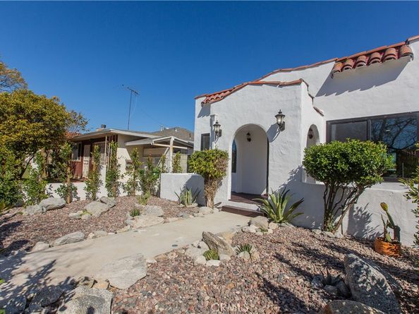 2702 Reynier Avenue, Los Angeles CA 90034