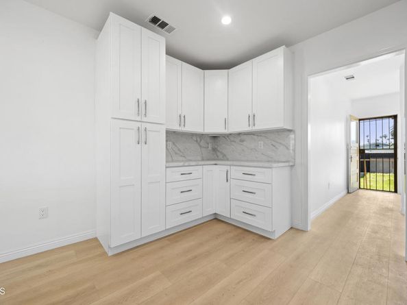 3609 4th Avenue, Los Angeles CA 90018