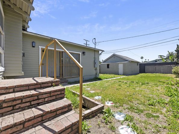 3609 4th Avenue, Los Angeles CA 90018