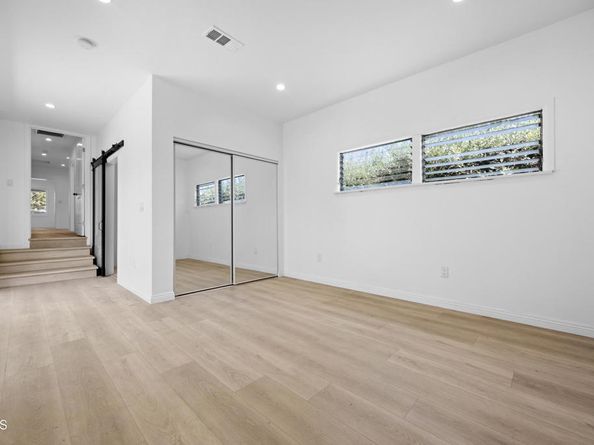 3609 4th Avenue, Los Angeles CA 90018