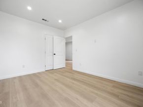 3609 4th Avenue, Los Angeles CA 90018