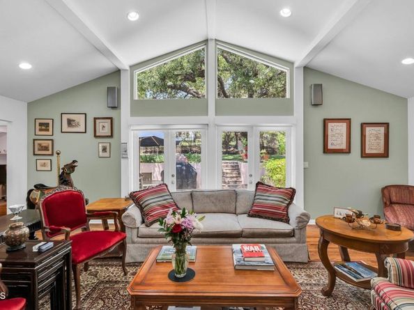 1313 E Palm Street, Altadena CA 91001