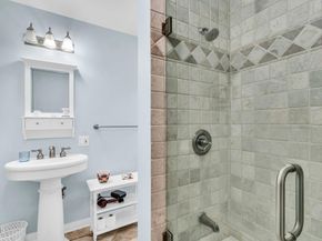 1313 E Palm Street, Altadena CA 91001