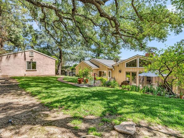 1313 E Palm Street, Altadena CA 91001