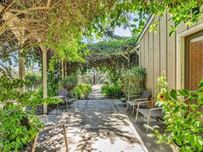 1313 E Palm Street, Altadena CA 91001