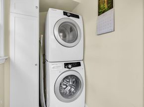 1313 E Palm Street, Altadena CA 91001