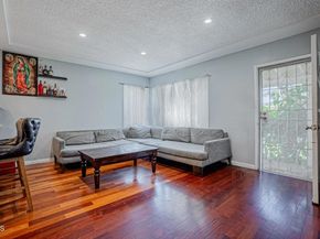 1849 Cylde Avenue, Los Angeles CA 90019