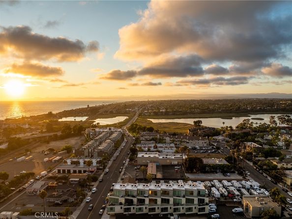 2648 State Street Unit E, Carlsbad CA 92008