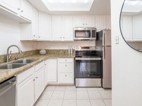 475 N Midway Drive 106, Escondido CA 92027