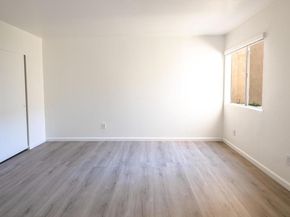 475 N Midway Drive 106, Escondido CA 92027