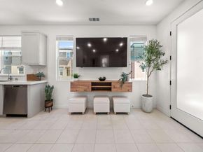 1226 Sunrise View 102, San Marcos CA 92078