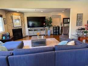 2707 Carnegie Lane Unit 1, Redondo Beach CA 90278