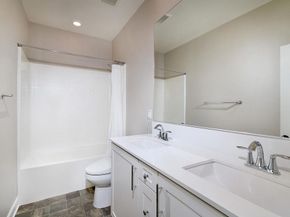 1065 Delpy View, Vista CA 92084