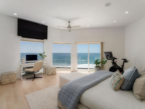 3093 Ocean Street, Carlsbad CA 92008