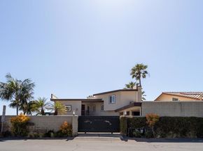 3093 Ocean Street, Carlsbad CA 92008