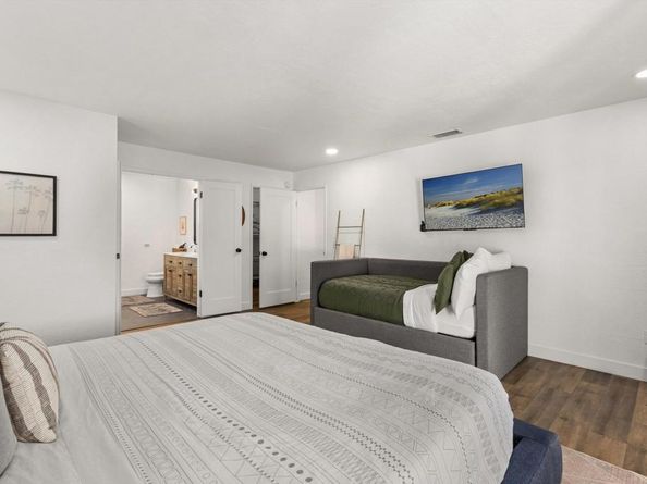 1530 Windsong Lane, Escondido CA 92026