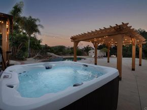 1530 Windsong Lane, Escondido CA 92026