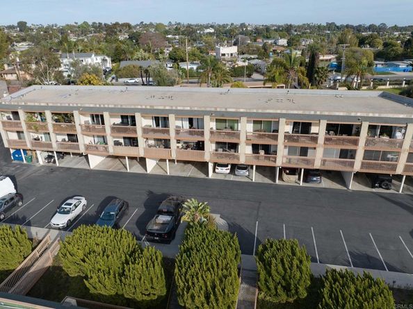 2475 Jefferson 103, Carlsbad CA 92008