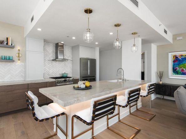 700 W E Street 1904, San Diego CA 92101