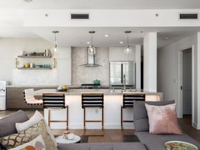 700 W E Street 1904, San Diego CA 92101