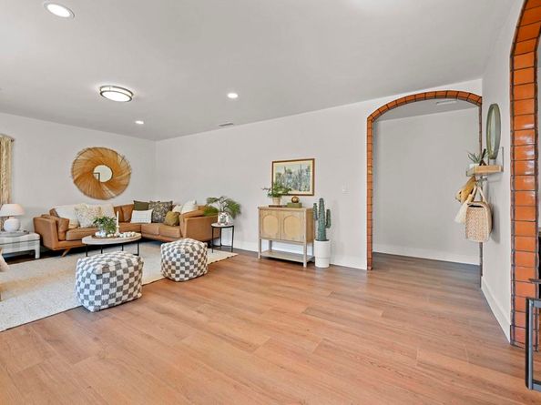 752 Quiet Place, Escondido CA 92029