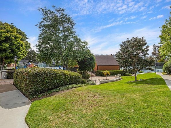 2284 Caminito Pajarito 147, San Diego CA 92107