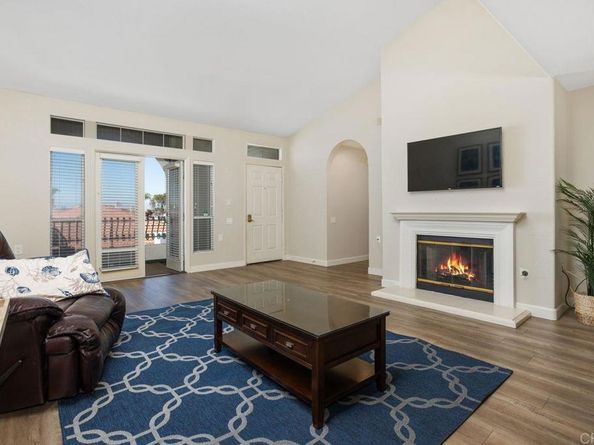 3325 Genoa Way 110, Oceanside CA 92056