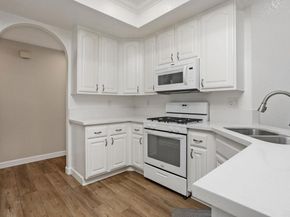 3325 Genoa Way 110, Oceanside CA 92056