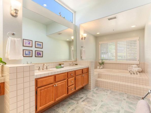 1911 La Subida Way, San Marcos CA 92078