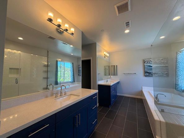 1564 Manzanita Hollows Lane, Vista CA 92084